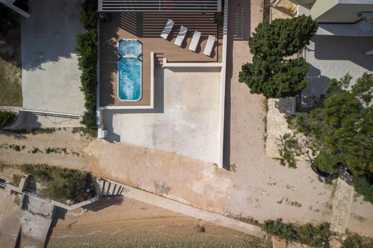 Villafux Zrce Novalja - Direkt Am Strand Caska Экстерьер фото